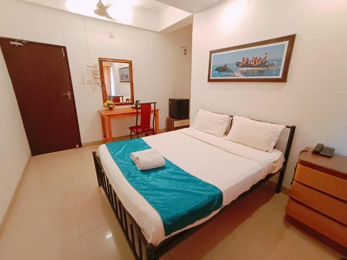 All Seasons Beach Classic Calangute Bagian luar foto